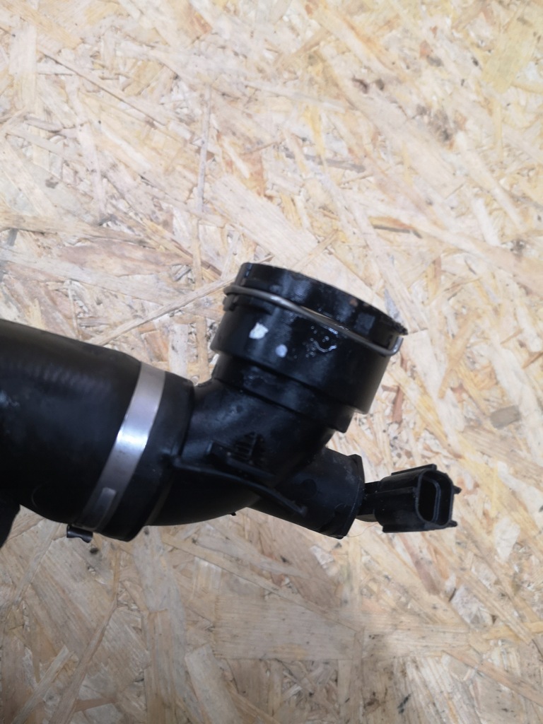 фото №5, Jaguar xe 2.0 d wąż wody gx73-8286-dd