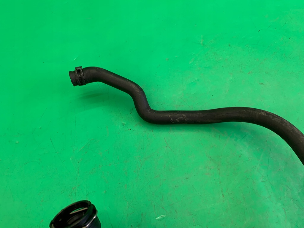 фото №9, Труба резиновый элемент wąż шланг wody охлаждение 8e0121049ac audi a4 b7 2.0 tdi 04-08