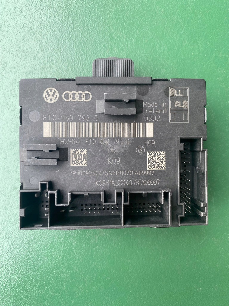 фото №1, Audi a5 8t блок керування модуль двері 8t0959793g