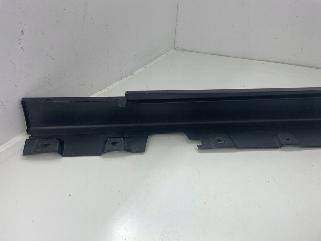 фото №12, Молдинг накладка порог правая bmw 5 v f10 7184774