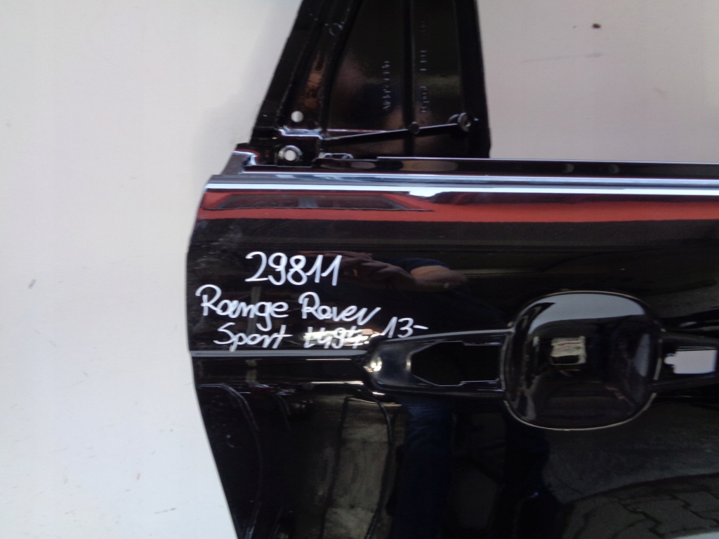 Дверь правое задние range rover sport l494 13- 29811 Оригинал