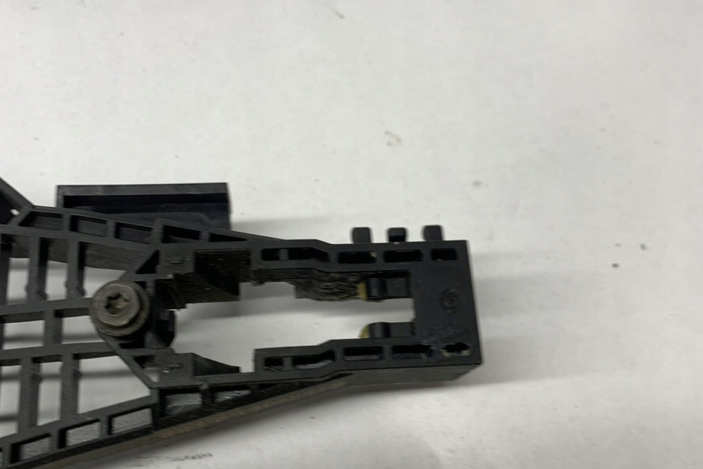 фото №11, Рамка ручка передних левых дверь jeep cherokee kl 68084837 2.4l