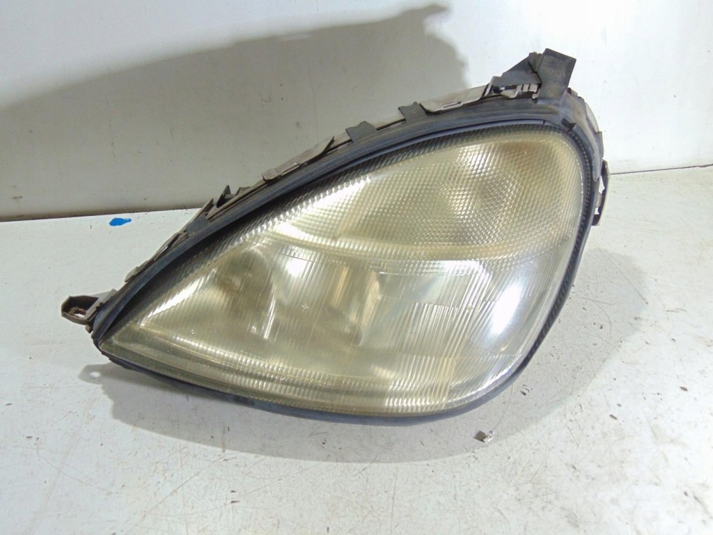 Купить Лампа левый перед 5 pin mercedes w168 a1688200161