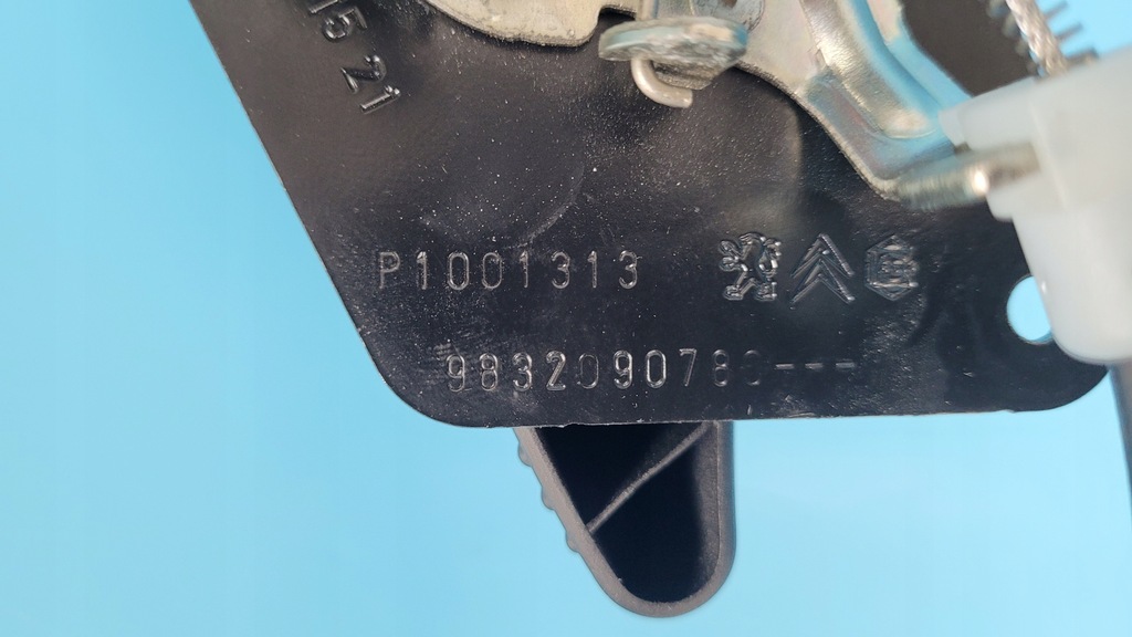 фото №9, Opel vivaro c ручка внутренняя замок задняя правый 9832125680 9832090780