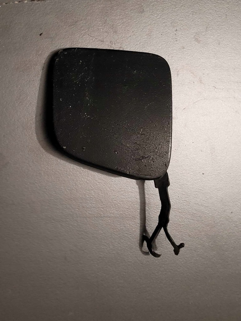 фото №1, Toyota proace - заглушка фаркоп бампера перед 9811714077