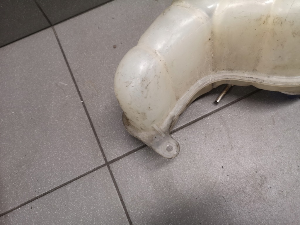 фото №7, Бачок расширительный audi a8 d2 2.8 4d0121403a