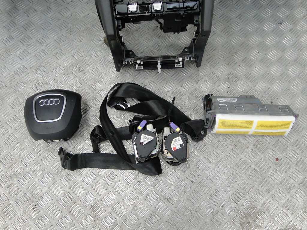 фото №8, Панель приладів консоль подушка безпеки audi a3 8p lift 2010r