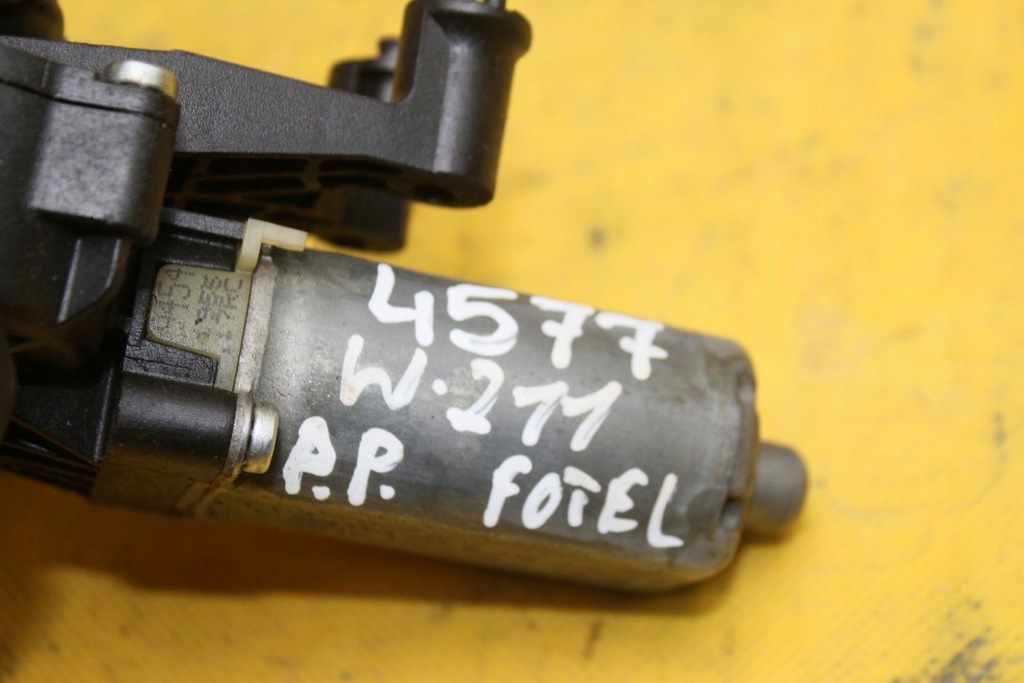 фото №8, Моторчик сиденье правый перед mercedes w211