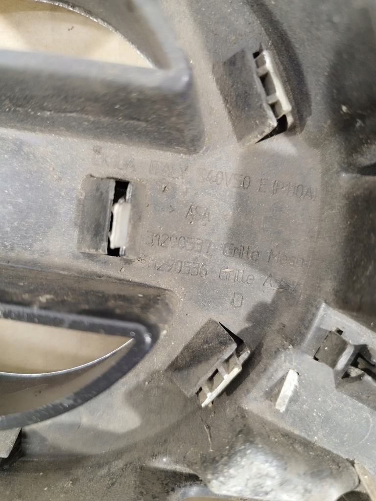 фото №11, Решітка радіатора решітка радіатора бампер перед volvo v50 s40 ii lift lata 2007-2012 31290537