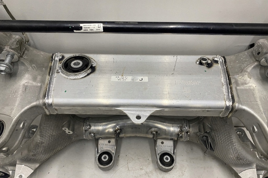 фото №10, Підрамник задні bmw 5 g30 6861201 2017