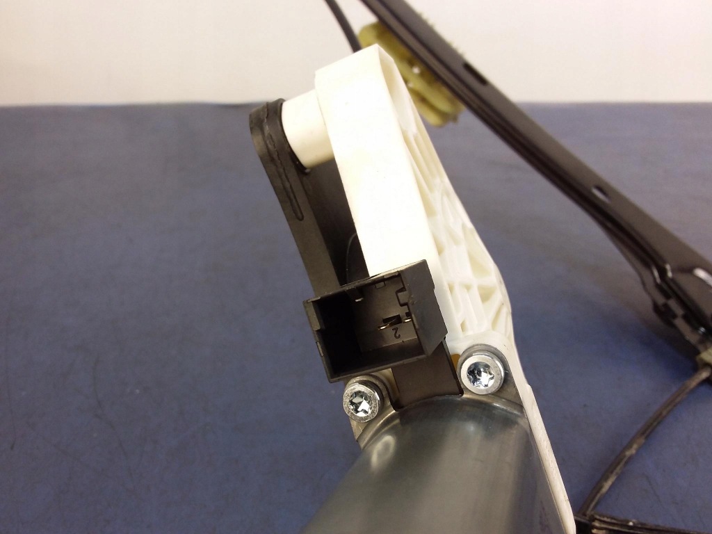 фото №5, Vw passat b8 подъемник стекло перед правый