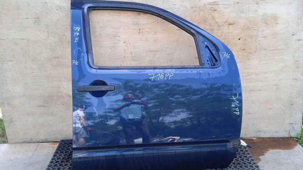 фото №1, Nissan navara d40 двері перед правий bw9 5d