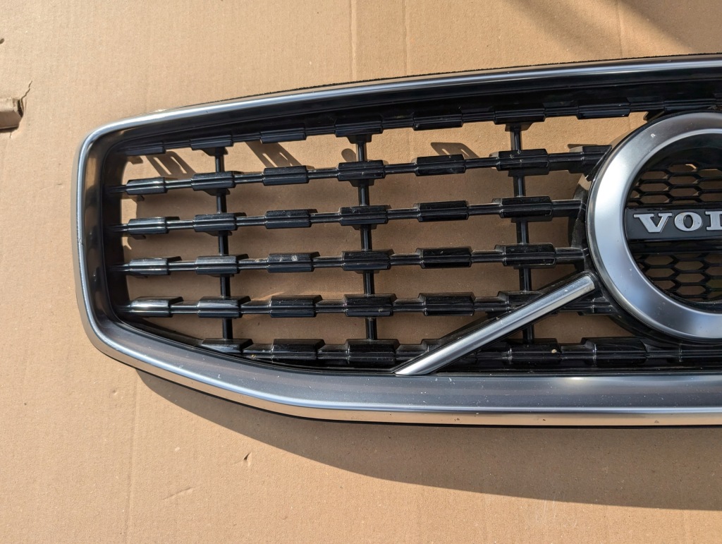 фото №2, Volvo v60 s60 iii r design решітка радіатора решітка радіатора 32132220