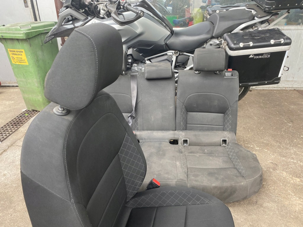 фото №4, Сидіння пасажира заднє сидіння задня skoda superb iii правий