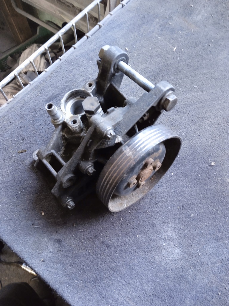 Купить Smart fortwo 0.6 насос усилителя