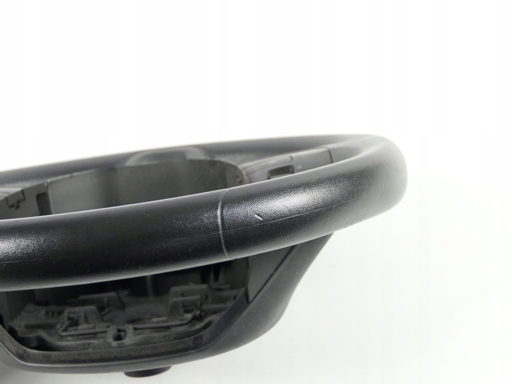 Воздуховод пенопластовая мультифункция czarna peugeot 208 12-15r. хэтчбек Киев