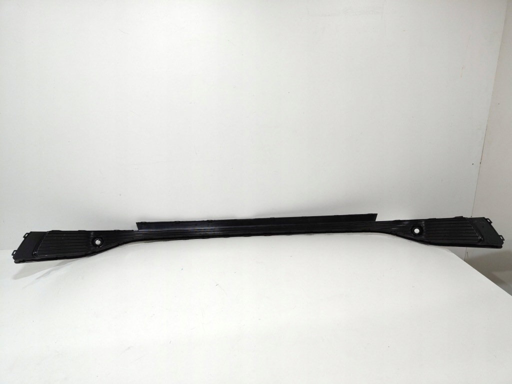 фото №12, Audi q4 e-tron спойлер накладка решітка бампера задня 89a807833 9b9 !