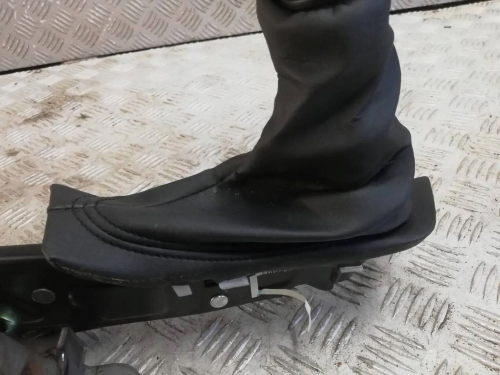 фото №7, Peugeot rcz рычаг тормоза ручного