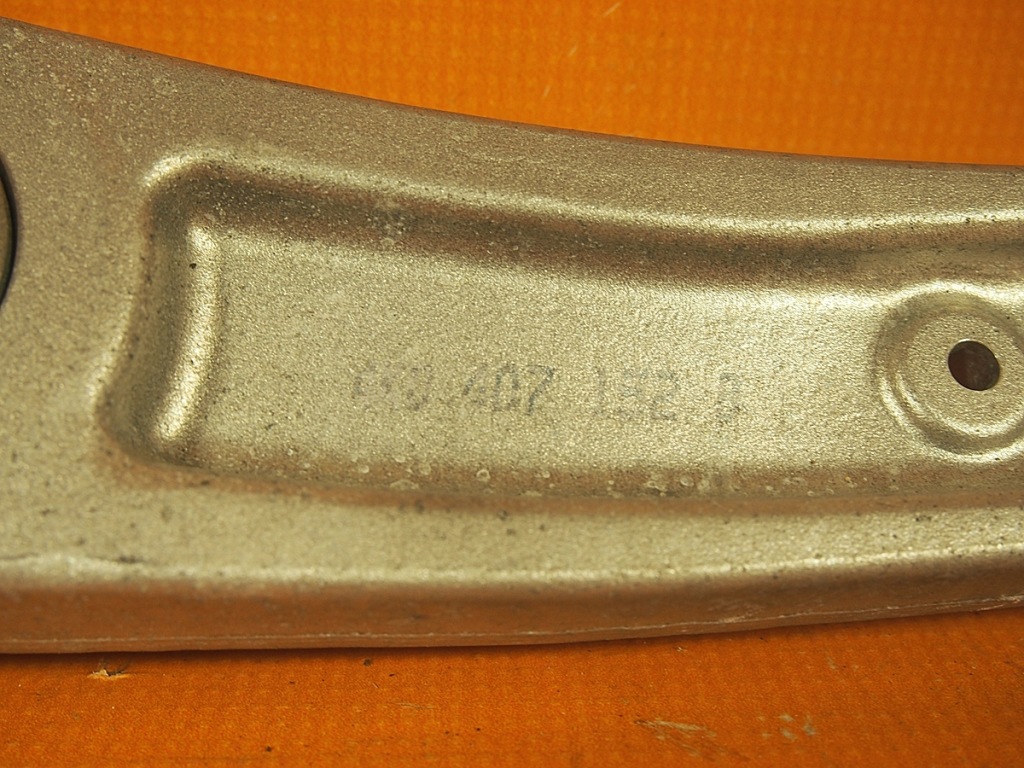 фото №9, Audi a6 4k важіль перед шарова опора правий 4k0407152b