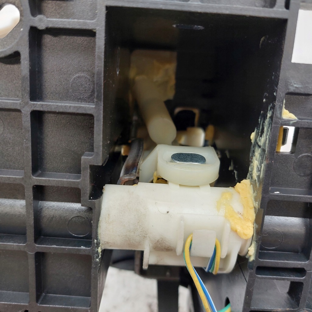 фото №14, Mitsubishi eclipse 4 4g 2,4 автоматична коробка передач домкрат ручка вибірник перемикання передач