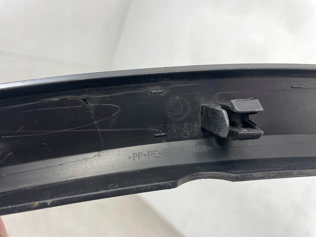 фото №11, Skoda kodiaq молдинг крила ліва задня 565854819a