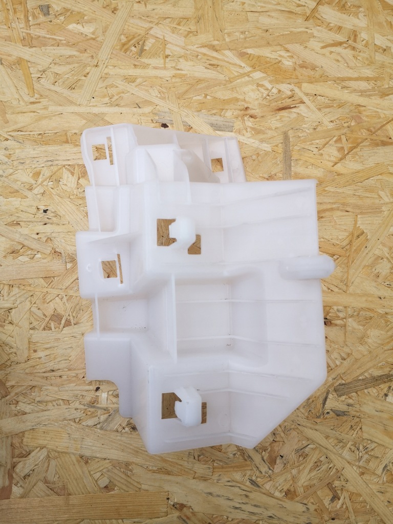 фото №1, Zafira proace напрямна бампера правий 9809640280