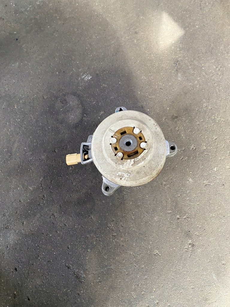 фото №1, Audi q7 4m подушка коробки левая 4m0399151k