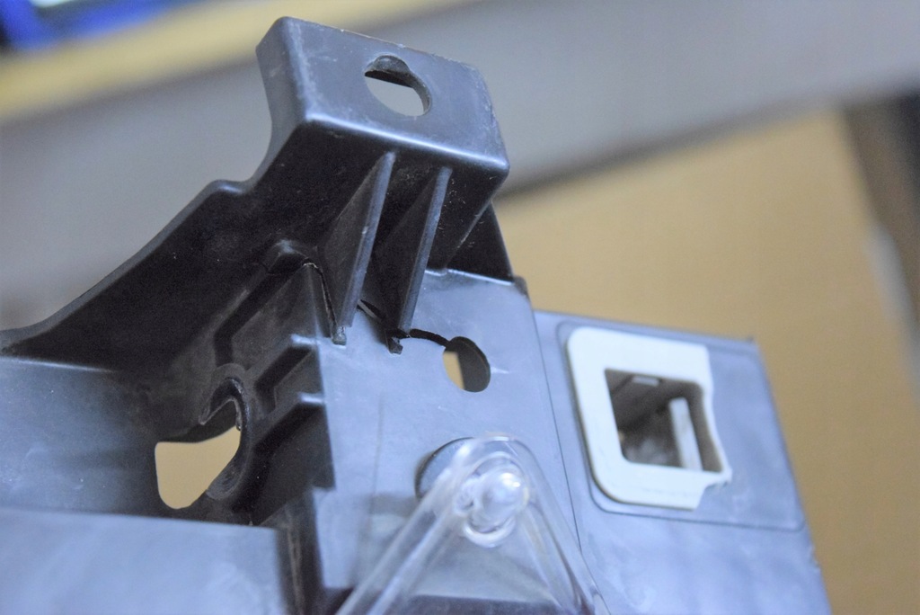 фото №9, Mazda 3 bm 13- лампа права передня eu bhr151030