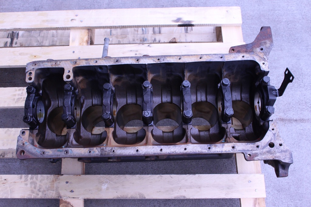 фото №6, Блок двигуна bmw e24 628