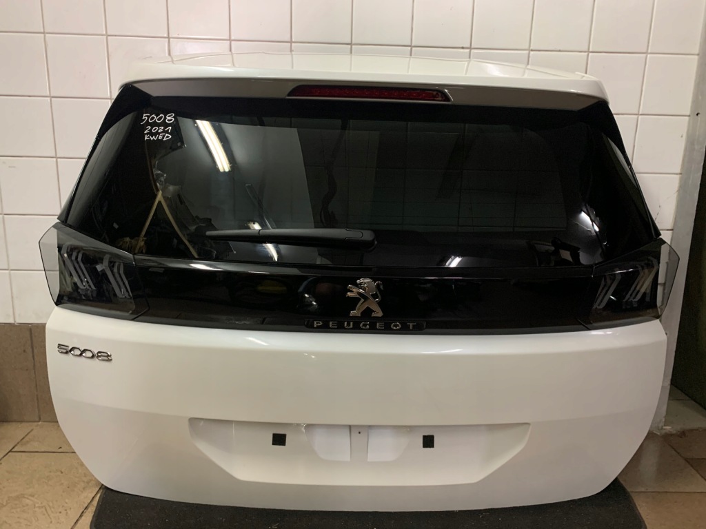 фото №1, Peugeot 5008 ii lift кришка багажника задня лампи led kwe kwed