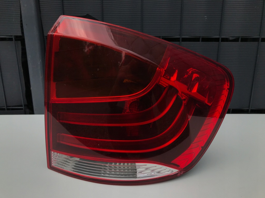 фото №1, Bmw x1 e84 правая лампа задняя led 2009-2015