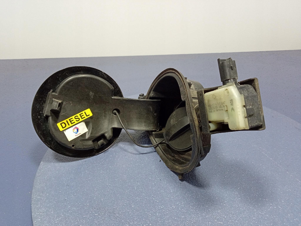 фото №10, Citroen ds5 кришка заливної пального 9804392680 ktv