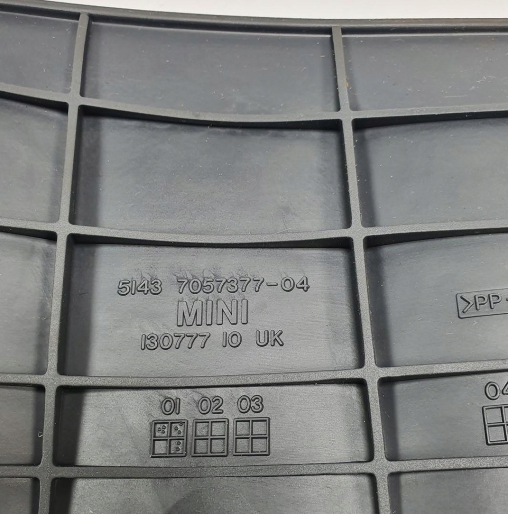 Резиновый элемент бардачка полка mini cooper r50 7057377 Оригинал