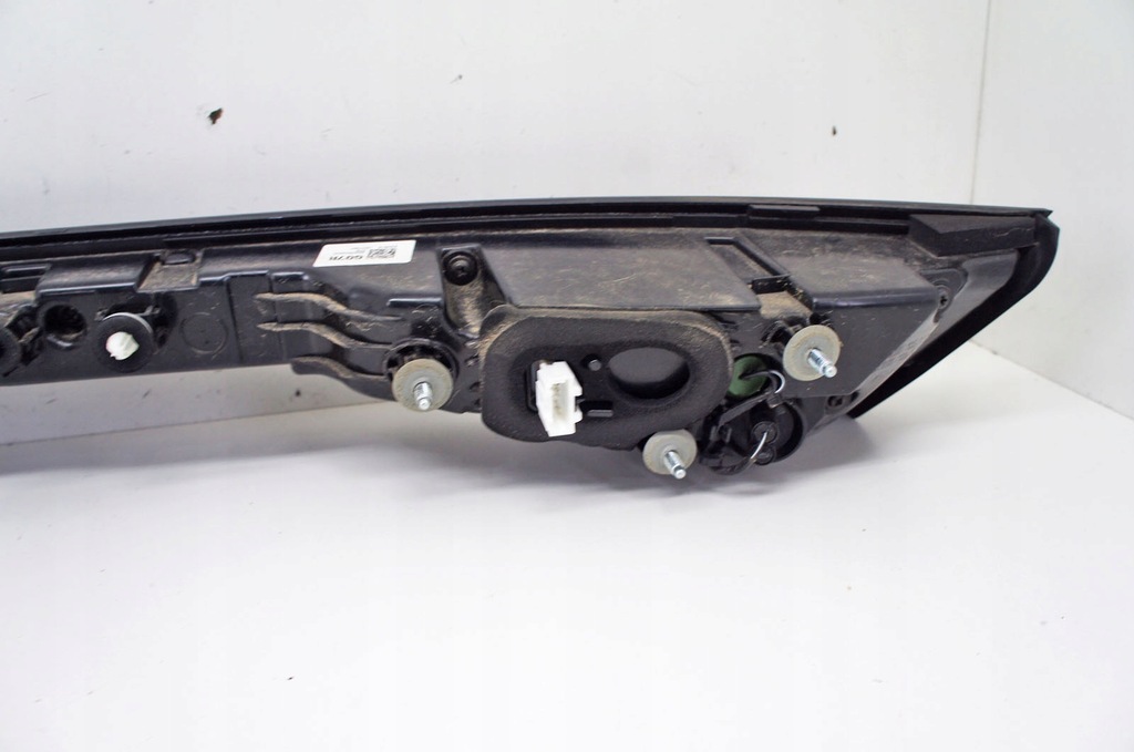 фото №8, Sz087 hyundai elantra vii світло стоп кришки молдинг накладка 92409aa200 sedan