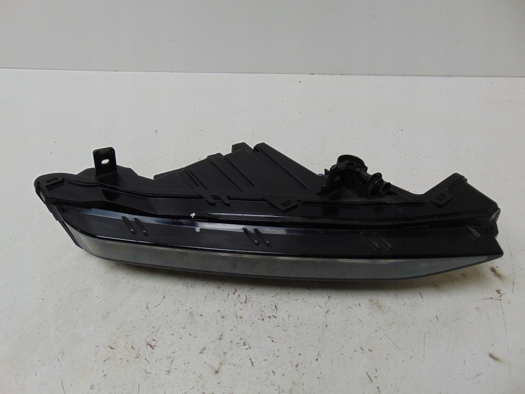 фото №13, Противотуманная фара лампа led drl левая skoda superb iii lift 3v0941699b