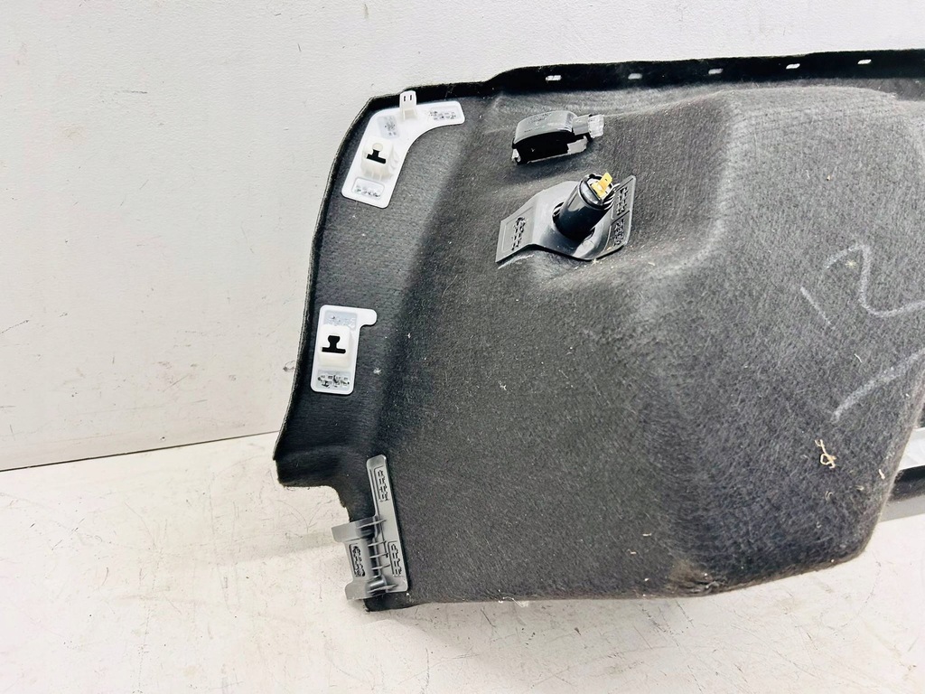 фото №13, Corolla e21 kombi 1.8h обшивка обивка багажника правая правый