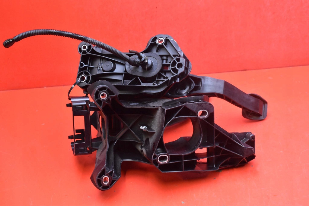 Педаль педали сцепление тормоз 5q1721059ge skoda octavia 3 3 1.4 tsi 150km Недорого