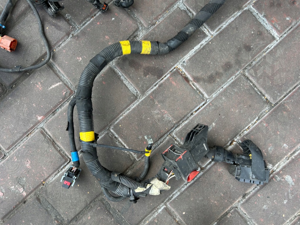 фото №8, Электропроводка двигателя жгут 504317642 iveco daily iv 4 3.0 euro 6