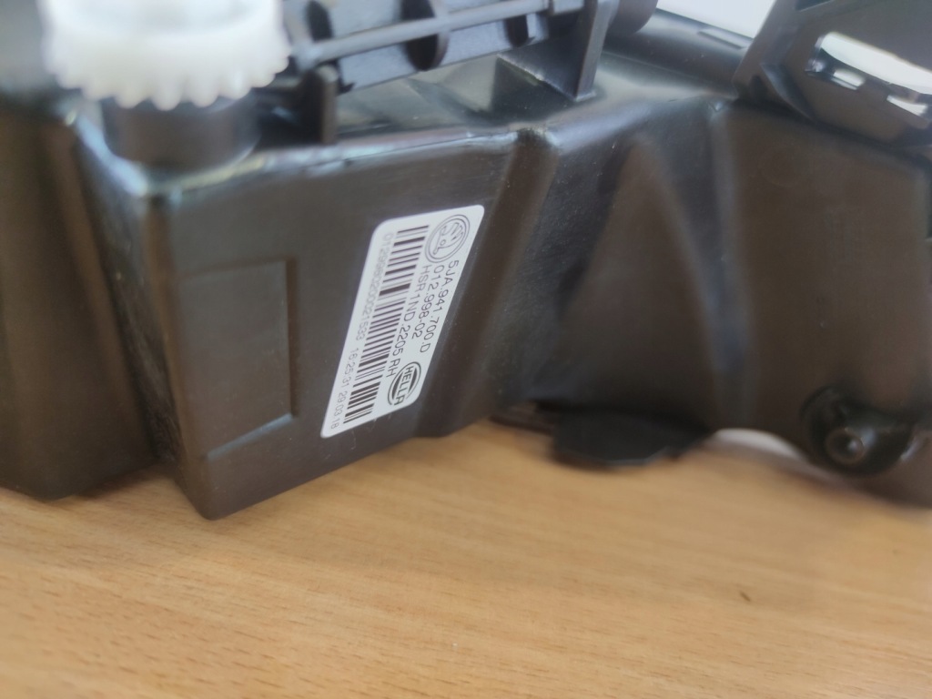 фото №4, Skoda rapid po рестайлінг 17-20r правий протитуманна фара idealny