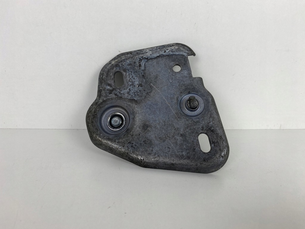 фото №1, Skoda scala засувка капот кришки лівий безпеки засувка