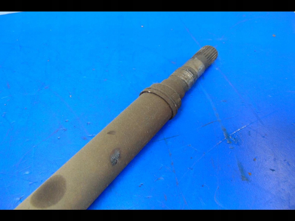 Купити Alfa romeo 147 рестайлінг  1.6b привідний вал права