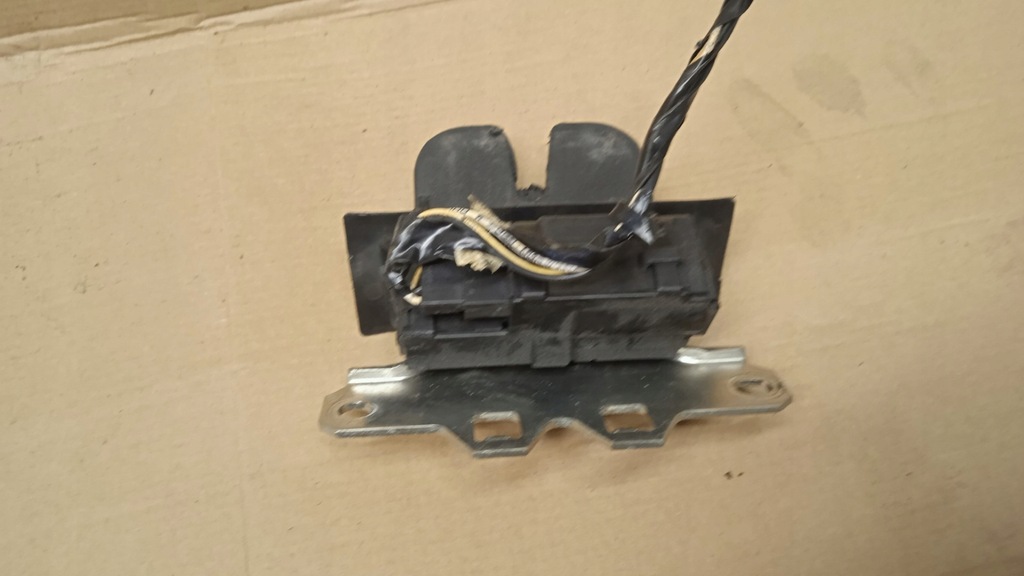 фото №4, Opel insignia a hb замок крышки задняя