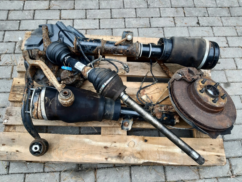 фото №1, Land rover vogue l322 mech перед поворотний кулак 3.0d