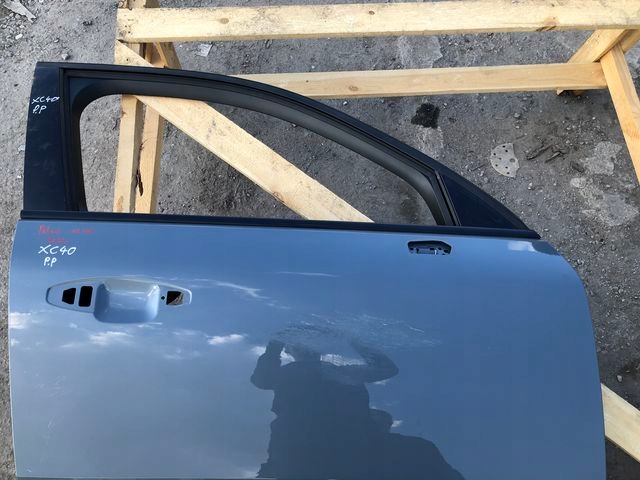 фото №3, Volvo xc40 дверь правый перед
