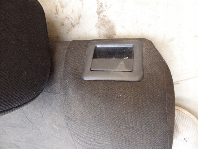 фото №4, Golf iv заднє сидіння задня підголівники спинка ручка кронштейн замок ручка
