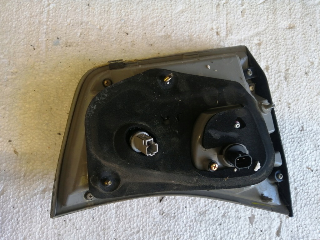 фото №2, Лампа кришки права lexus rx350