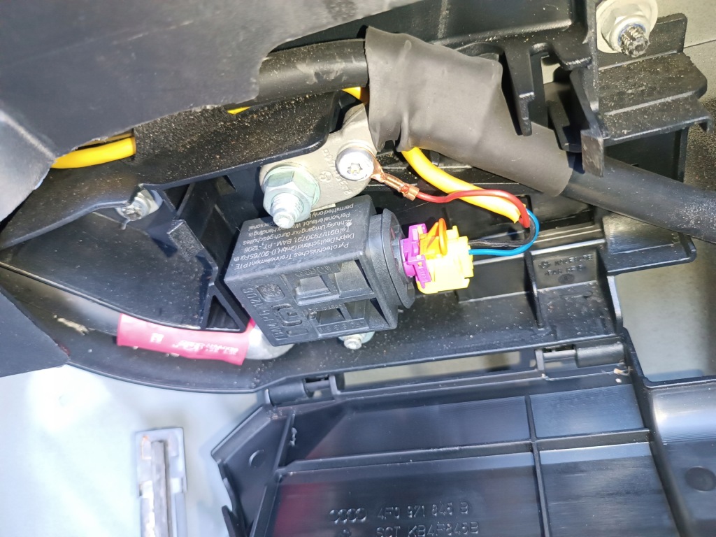 Купити Audi a6 c6 4f запобіжник піротехнічний клема 4f0915519