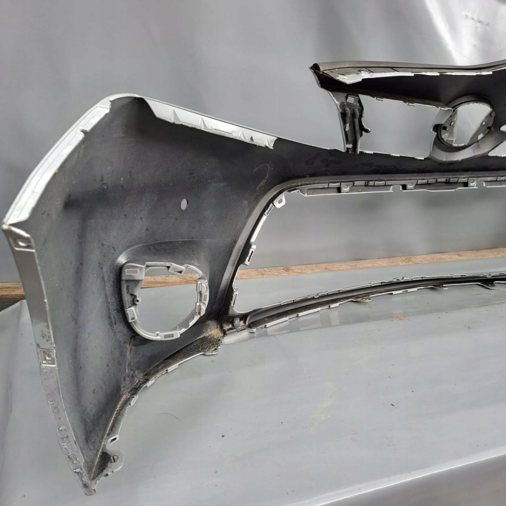 Toyota verso рестайлінг  13- бампер перед передній Недорого