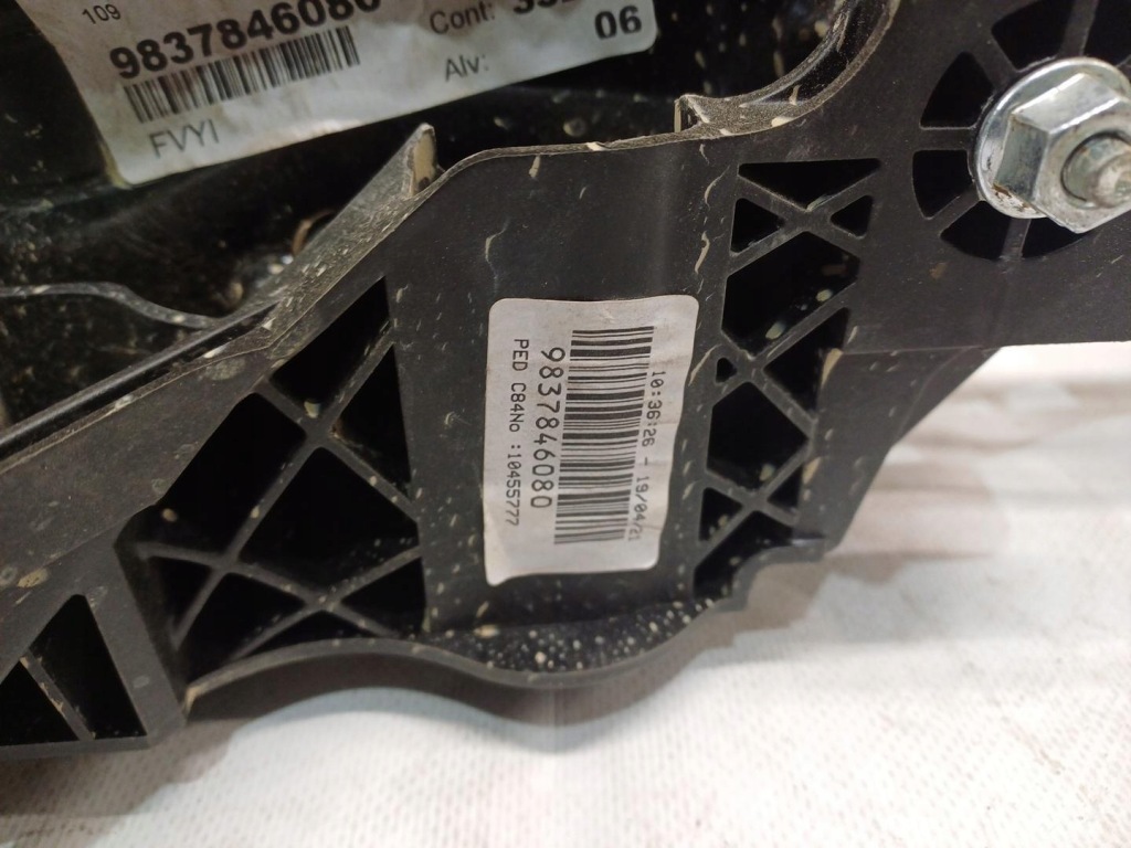 фото №5, Педаль тормоза автоматическая коробка передач citroen c5 aircross 2021 1.6 бензин гибрид