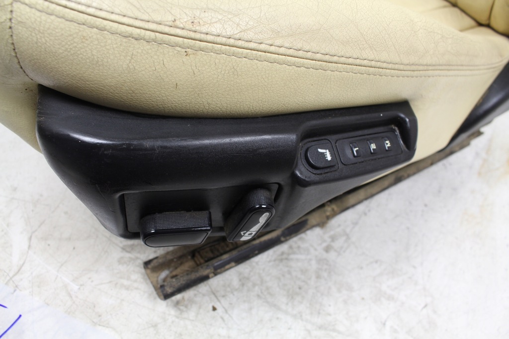 фото №15, Сиденья заднее сиденье maserati cambiocorsa 4200 gt 02-